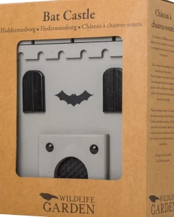 Abri château à chauve-souris en bois