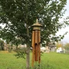 Carillon en bois avec cabane
