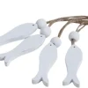 Poissons à suspendre en bois blanchi (Lot de 5)