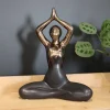 Statuette yoga en céramique Zoya